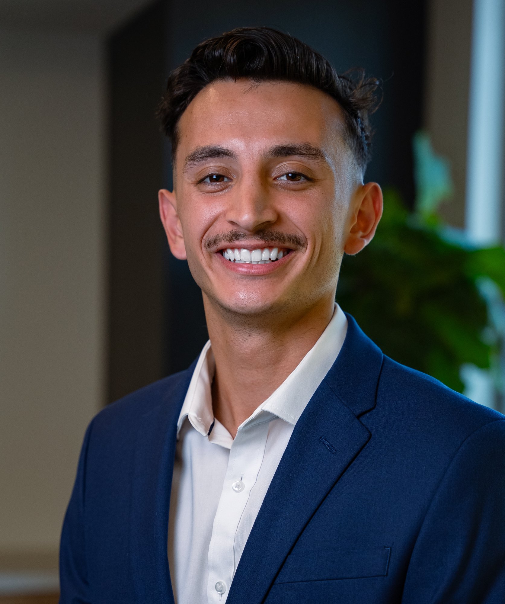 Anthony Reyes Headshot